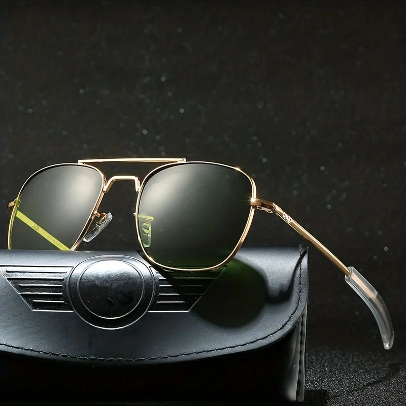 Retro Square Metal Frame Sunglasses,Fashion Classic Pilot Sunglasses,for Women and Men