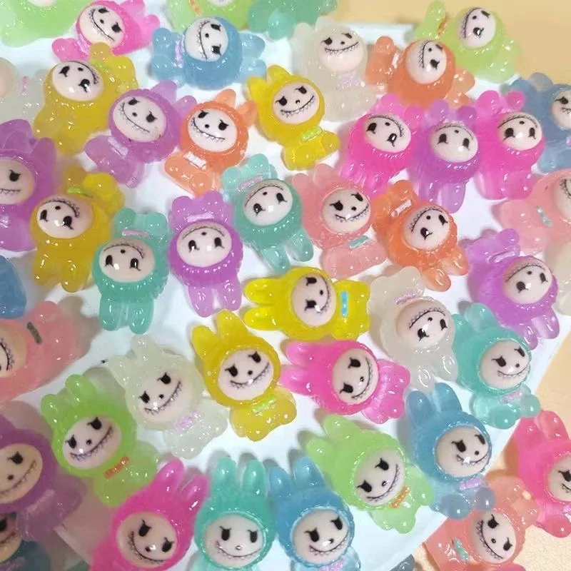 10 قطعة صغيرة مضيئة Labubu الحلي لطيف الكرتون تماثيل راتينج المشهد الصغير الديكور سطح المكتب زخرفة DIY بها بنفسك سيارة الحلي