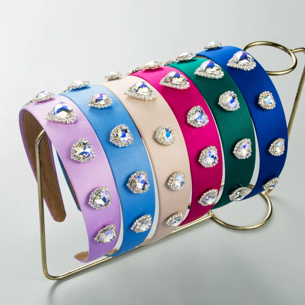 

Fashion new diamond-encrusted love-shaped headband women's light luxury temperament gorgeous high-end sense versatile pressure h
