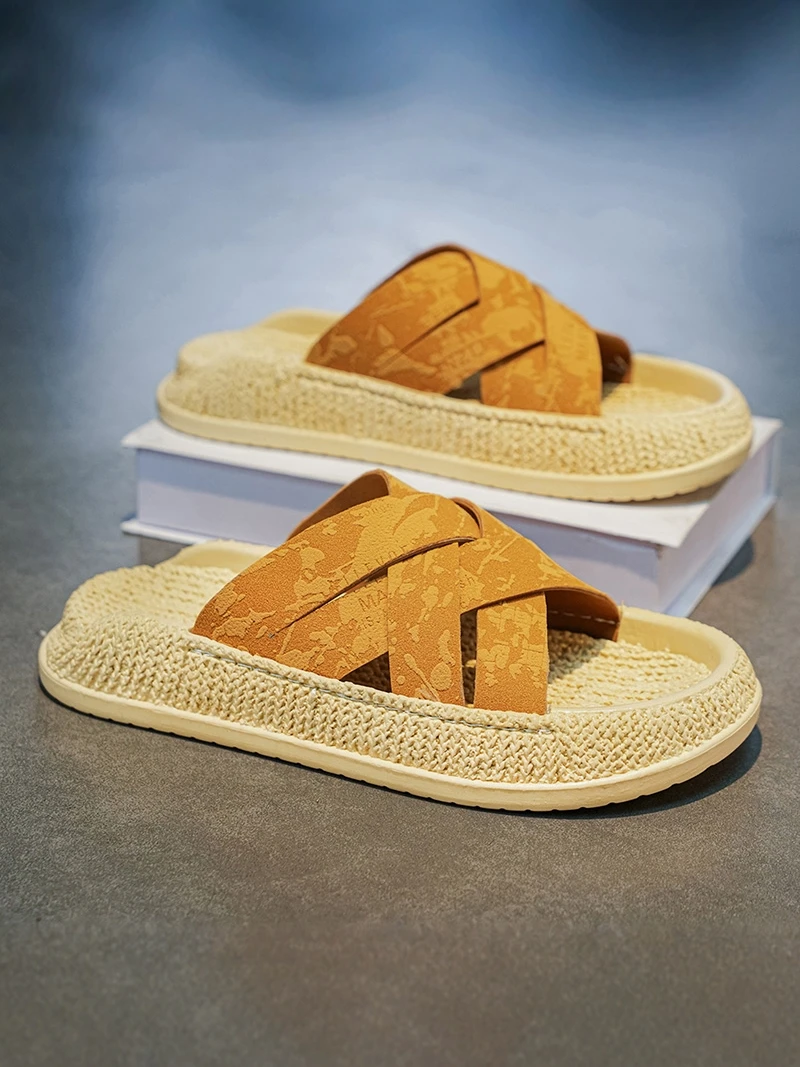 

Casual Men's Summer Sandals Lightweight Soft Bottom Slip-On Beachwear Anti-Wear Comfortable Flat Footwear Breathable Slippers