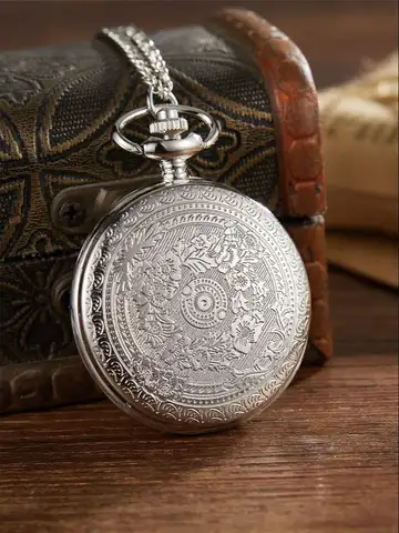 Retro nostalgic classical carved flip cover women men pocket watches necklaces hanging watches quartz suitable for giving gifts