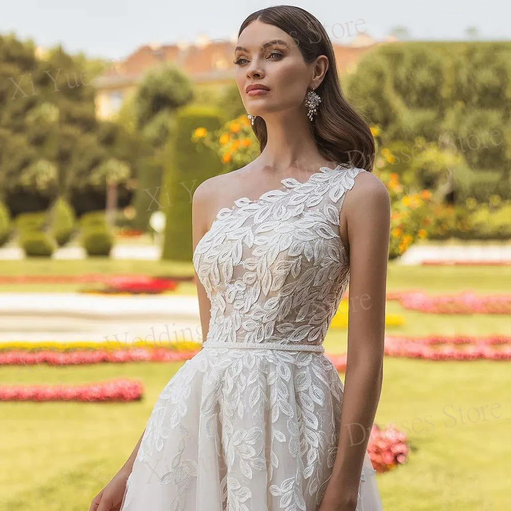 Vestidos de casamento elegante para mulheres, modernos com um ombro, apliques de renda, vestidos de noiva sem mangas, novos e modernos até o chão