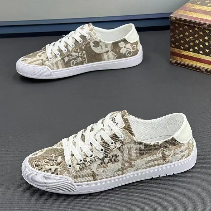 2026 Autumn New Mens Casual Four Seasons Shoes Fashion Breathable Anti Slip Male Sneakers Men Outdoor Wear-resistant Mixed Color