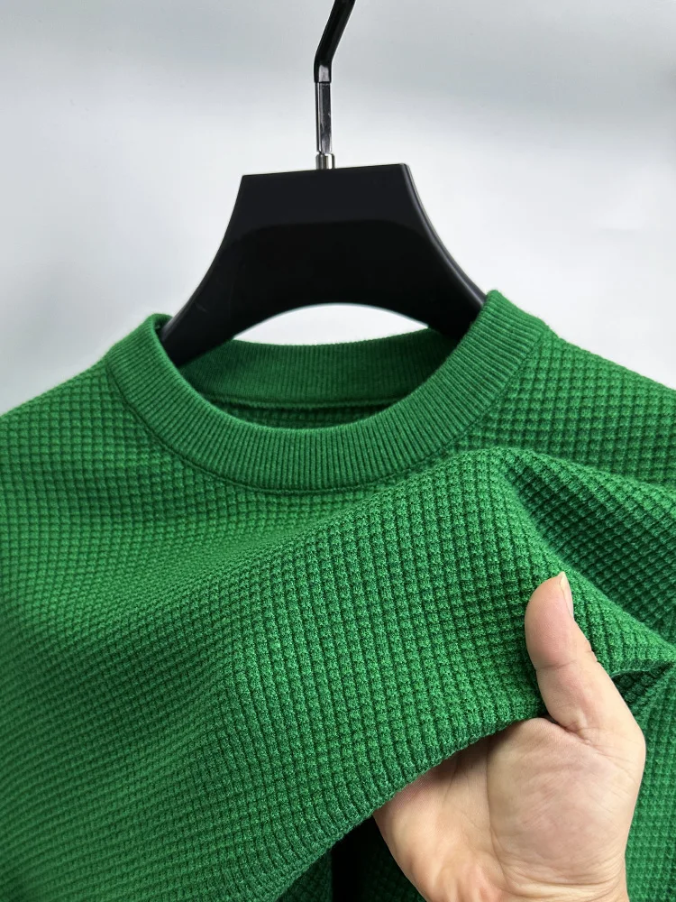 High-quality New Men's Autumn and Winter Fashion Round Neck Thickened Solid Color Pullover Long-sleeved Casual T-shirt Tops