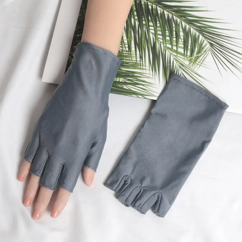 1 Pair Women Casual Lightweight Thin Breathable Half-Finger Gloves for Summer Use Elastic Driving Gloves