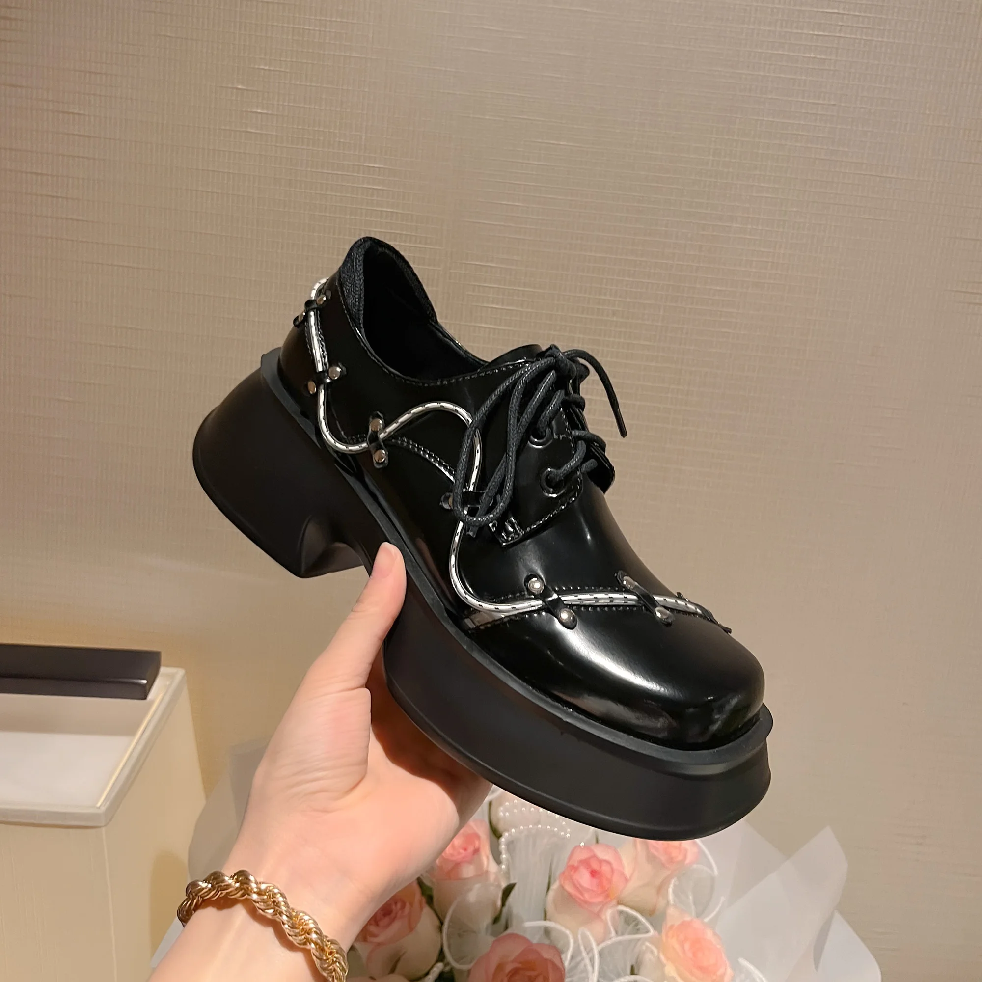 

Туфли на шнуровке из натуральной кожи на платформе в стиле панк, массивная подошва, увеличивающая рост для женщин