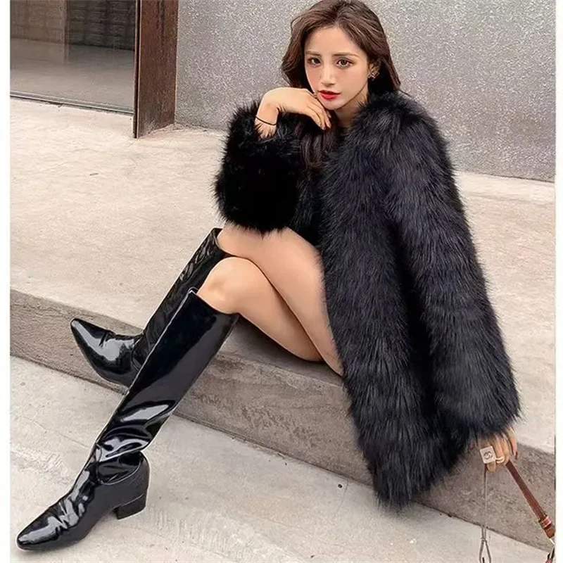 Medium To Long V-neck Minimalist High-end Imitation Fox Fur Grass Coat For Women, 2025 Autumn And Winter Toka Fur Coat