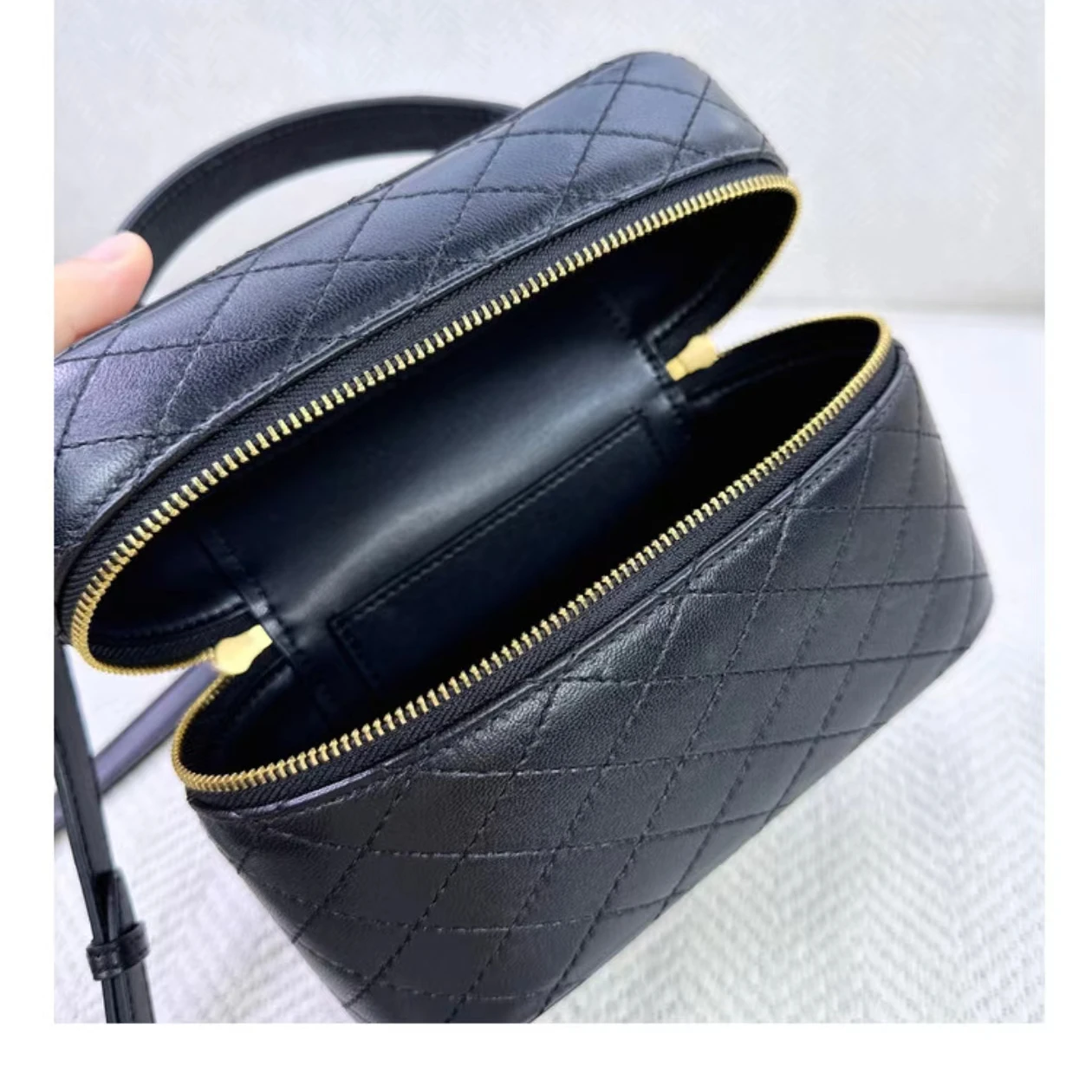 Genuine Leather Women Shoulder Bag Small Box Crossbody Bag \\ Purses And Handbags Real Leather Lady Plaid Messenger Bag  New 2024