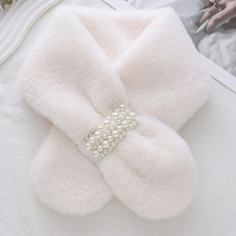Windproof Women Plush Neckerchief Warm Bib Pearl Buckle Scarf Plush Scarfs
