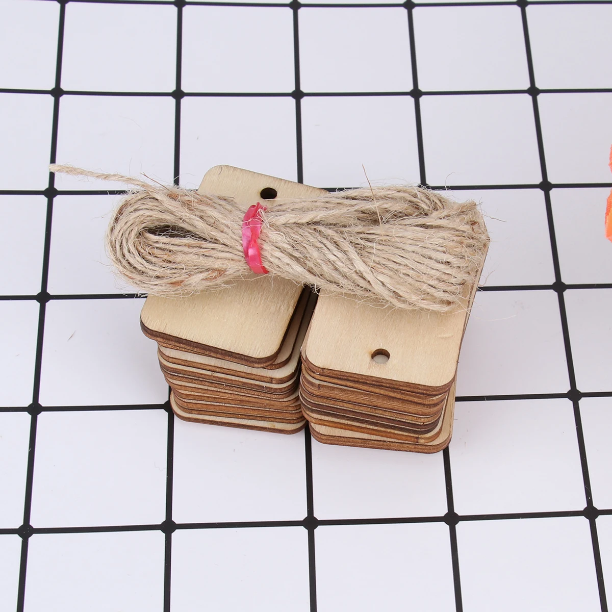 

50Pcs Blank Wooden Tags Natural Finish Rectangular Hanging Decorative Pendants for Scrapbooking Sign Making Classroom Art