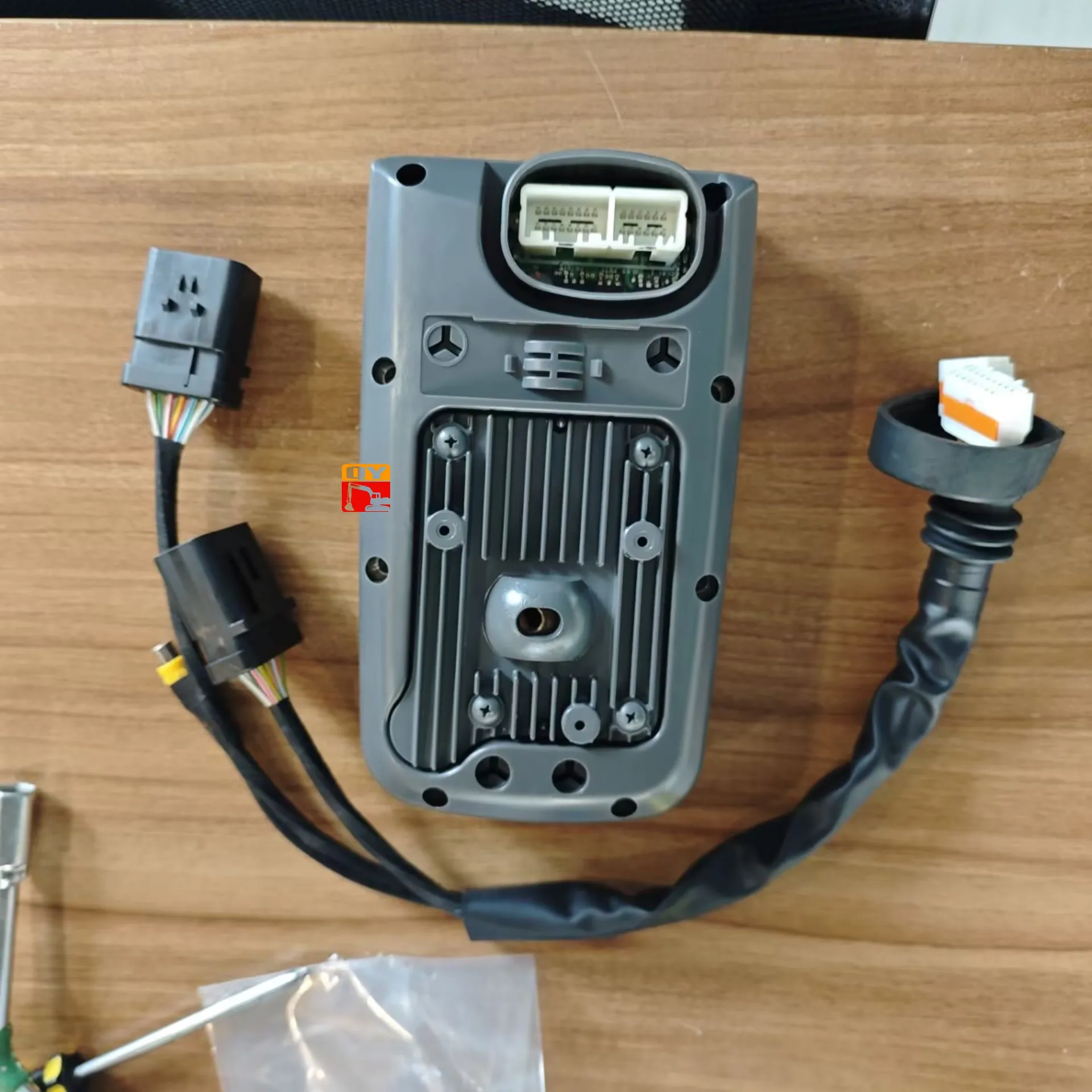 

Заводская поставка дисплея для 312D 312D L 312D2 313D 315D L 318D2 L 319D хорошее качество детали экскаватора 327-7482