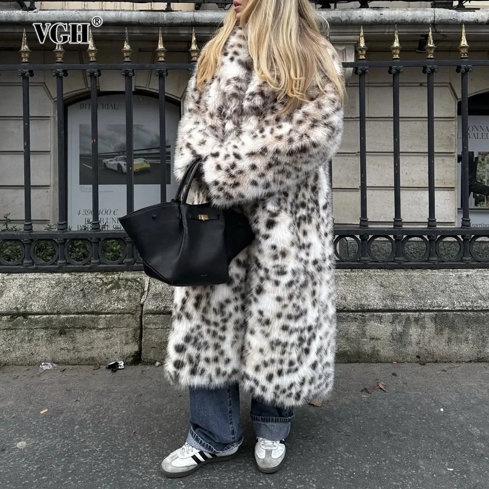 

VGH модная уличная шуба из искусственного лисьего меха для женщин, прямой кардиган с лацканами и длинными рукавами, женская зимняя стильная одежда