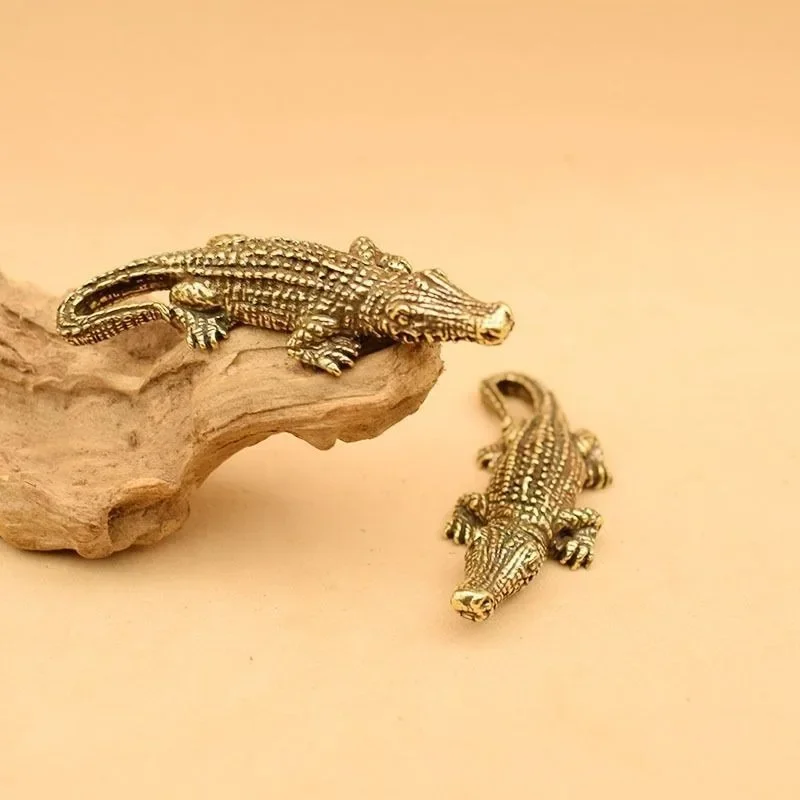 Antique Bronze Crocodile Miniature Figurines Vintage Brass Mini Alligator Statue Desk Ornaments Home Feng Shui Decor Crafts