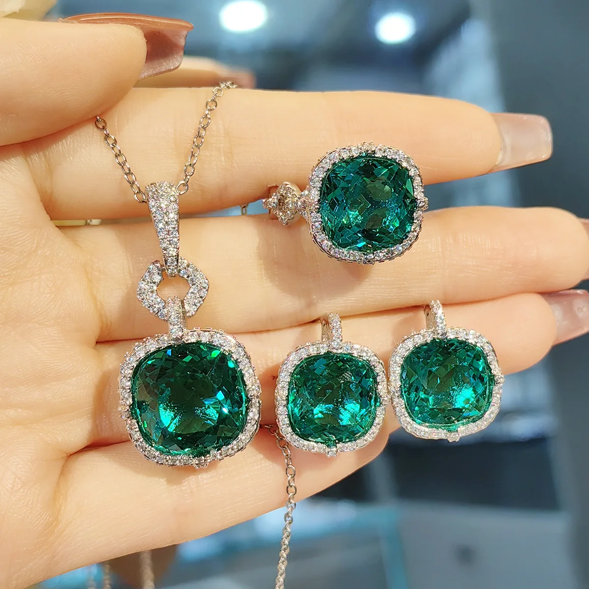 

Europe America Luxury Platinum Plated Jewelry Sets Fashion Women Bridal Square Green Stone Pendant Necklaces Earrings Rings Sets