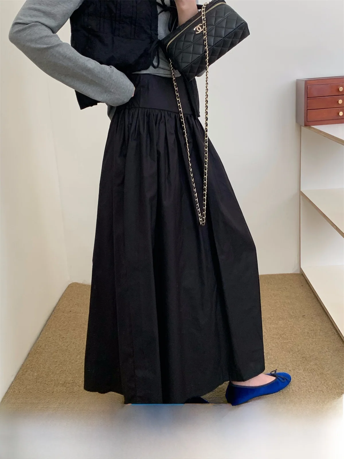 

Повседневная корейская плиссированная юбка с эластичным поясом, длинная, женская, весенняя новинка, с заниженной талией, стройнящая, фасон «зонтик»