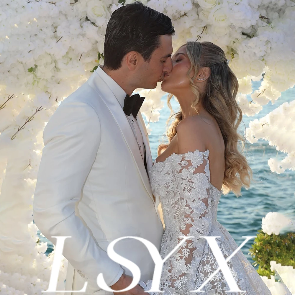 LSYX Robe de mariée personnalisée en dentelle à épaules dénudées avec manches longues, train, design élégant, silhouette intemporelle