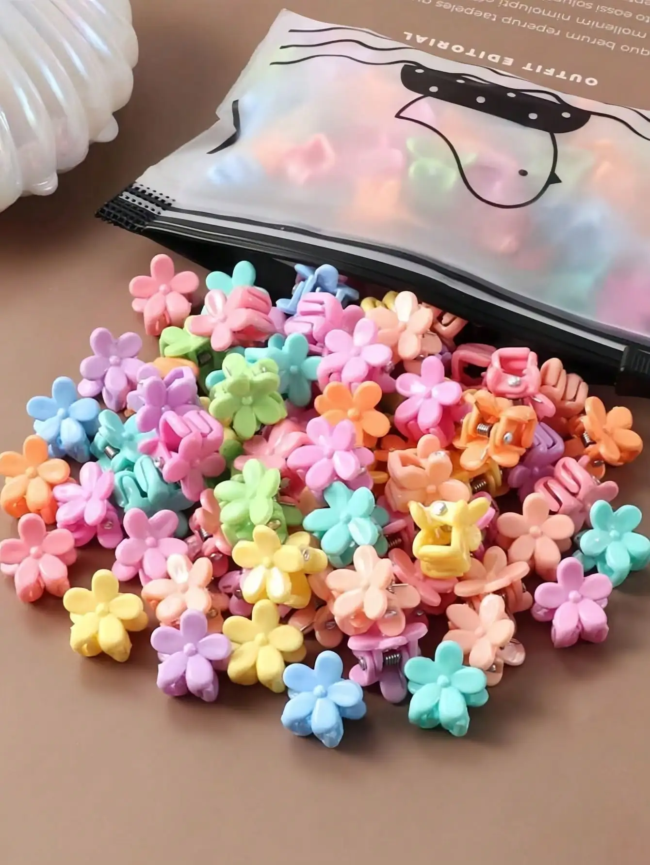 

30pcs Random Color Mini Flower Hair Clips
