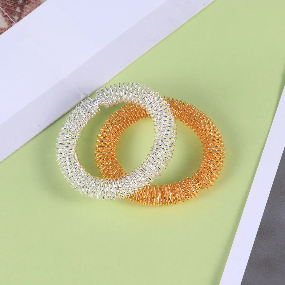 

Массажный браслет-кольцо из серебра для женщин, металлический, для акупрессуры, облегчения боли в суставах, на запястье