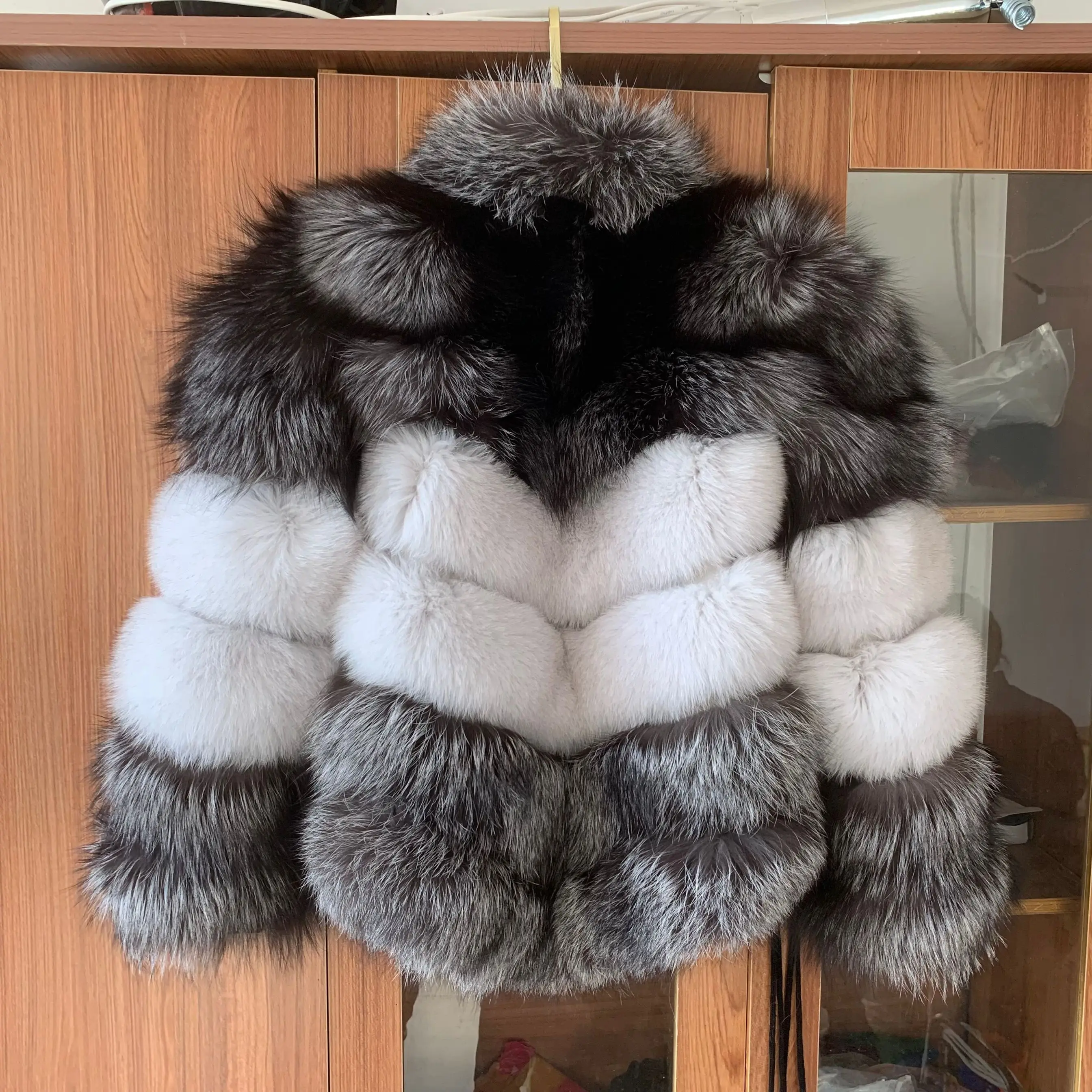 2023 new fur coat women\'s natural real fur jacket with stand-up collar winter fashion silver fox plus fox fur mixed fluffy coat