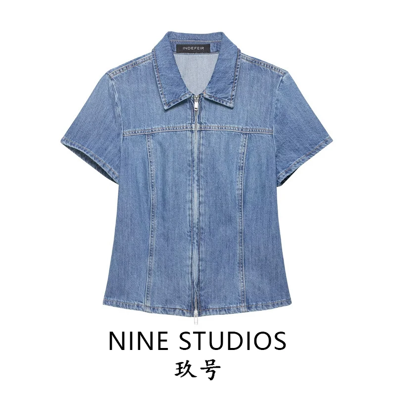 

Slim Fit Zipper Detail Collared Short Sleeve Denim Shirt for Women Fashionable Casual Top Skin-friendly Breathable Leather Ma...