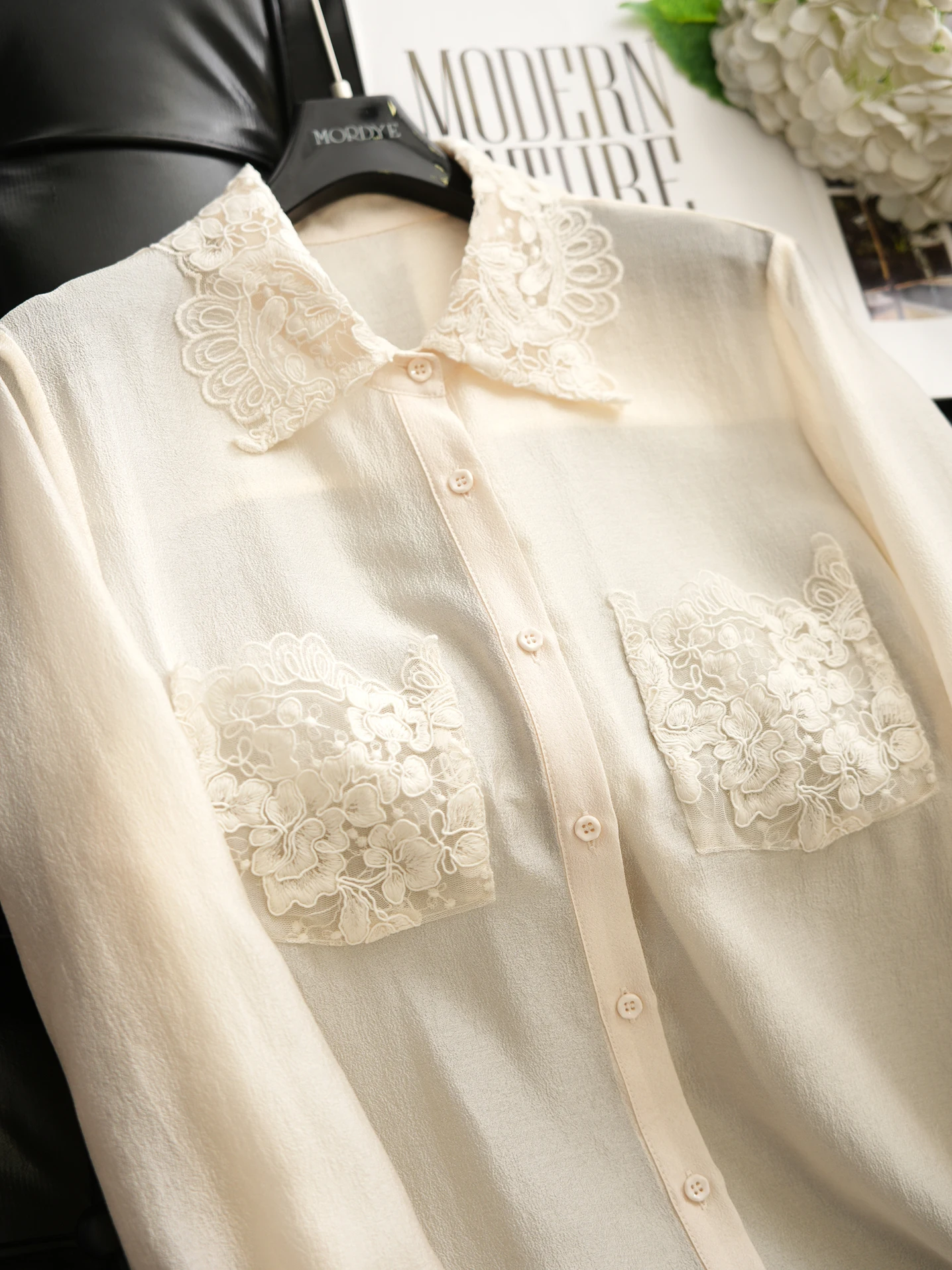 

Elegant Long Sleeve Shirt with Lace Embroidery Pocket Stand Collar 3D Relief Art Silk 100% Women's Fashionable Top