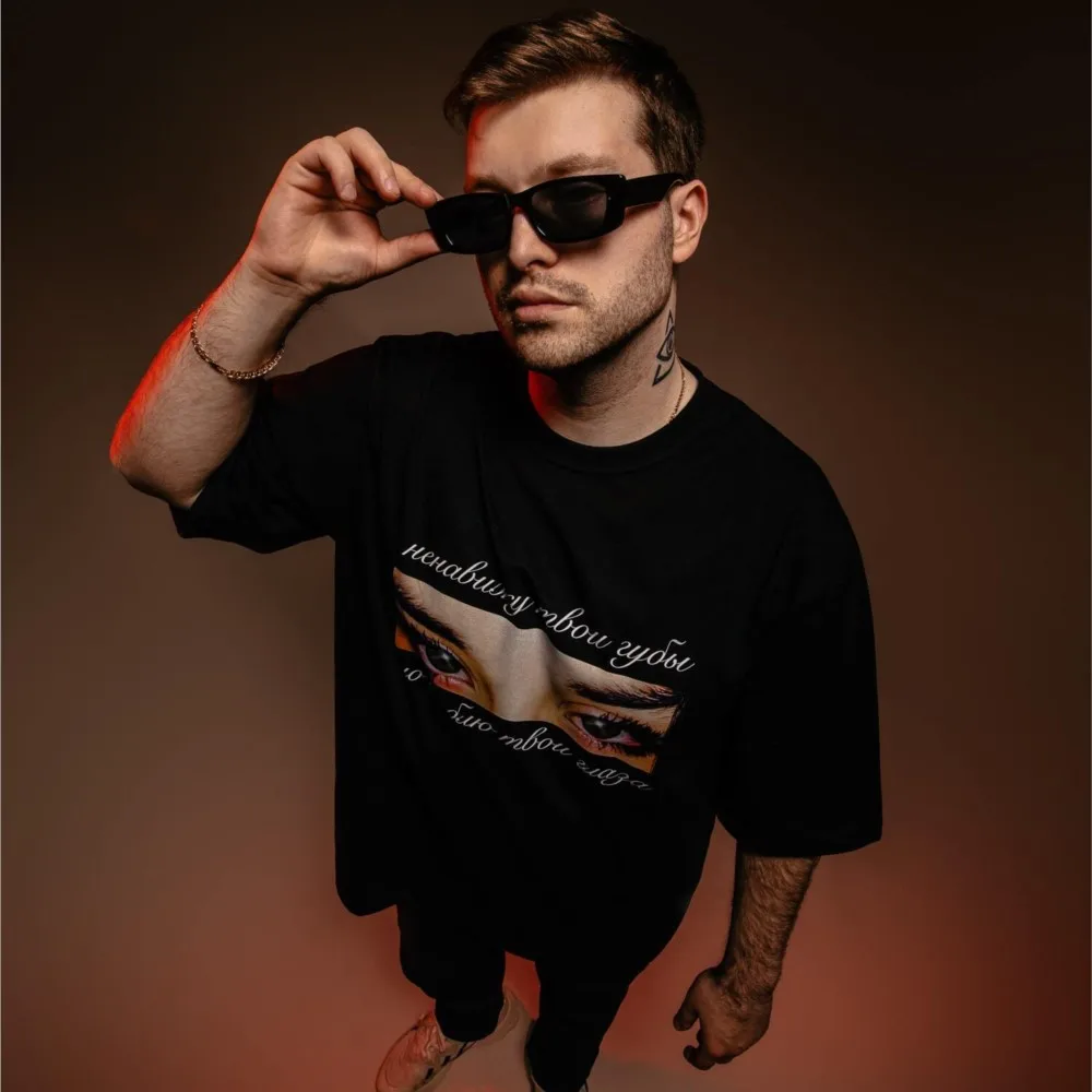 Harajuku Oversized Streetwear Men Clothing Eyes Graphic Print Tshirt Cotton Hip Hop Aesthetic Short Sleeve Tops Goth Y2k Fashion