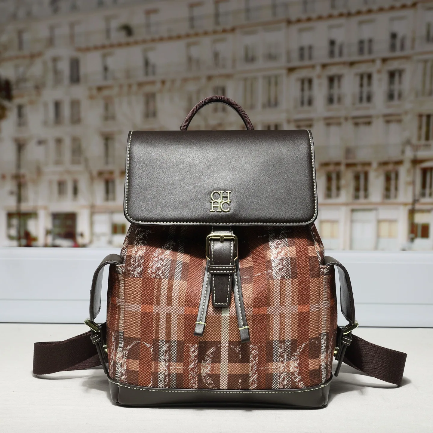 

2026 Classic Designer Paris Popular Classic Elegant Luxury High End Leather Ladies Elegant Crossbody Handbag Diaper Bag