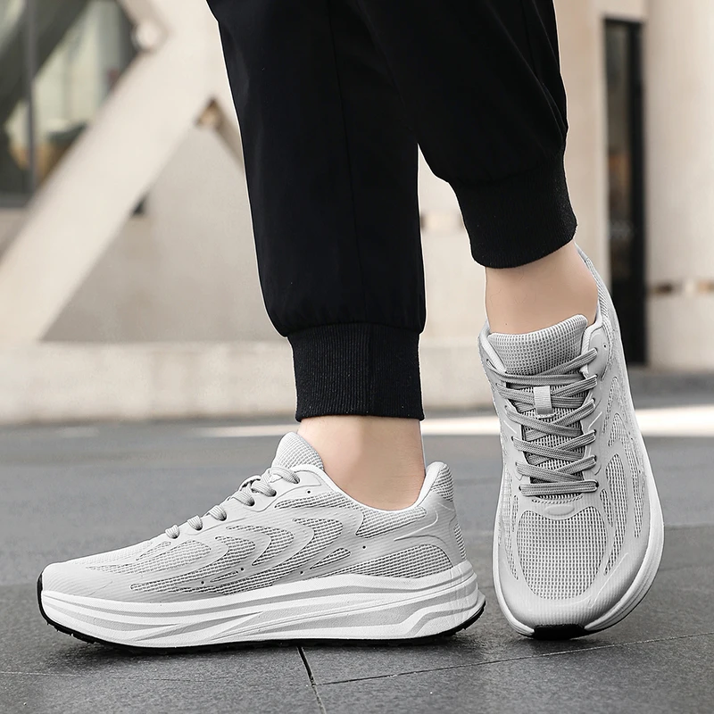 أحذية رياضية للجري بتصميم واسع - مراجعة Wide Toe Box Running Sneakers وسعره
