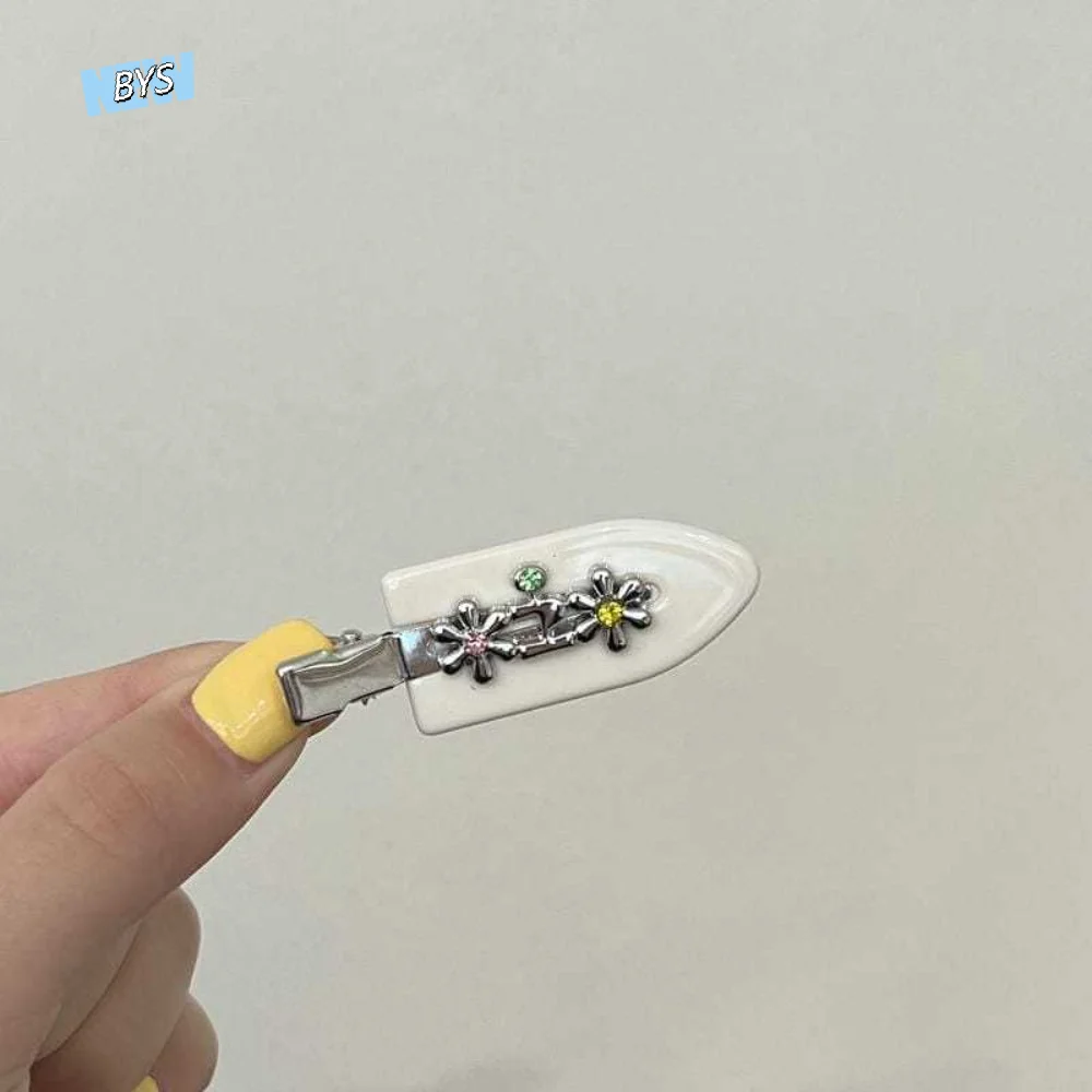 

Simple Rhinestones Traceless Hairpin Metal Flower Acetate Hairpin Bangs Clip Headwear Makeup Hair Clip Girls