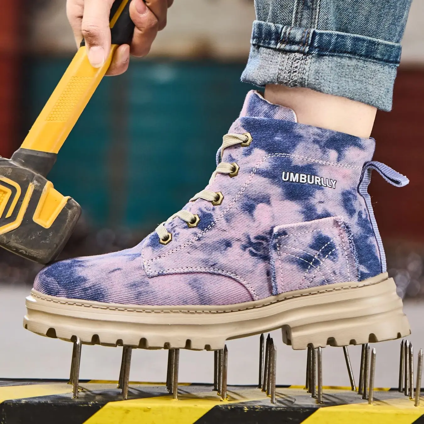 2025 New Fashion Women's Safety Shoes Smashing Steel Head Puncture Proof Kevlar Street Outdoor Light Women's Work Boots