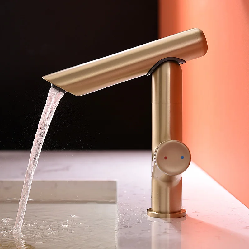 

Spout Rotatable Bathroom Faucet Brushed Gold Brass Basin Faucet Black Bar Sink Hot and Cold Water Mixer Tap