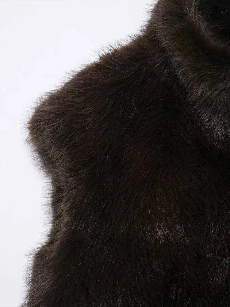 النمط الأوروبي والأمريكي الشتاء وصول جديد المألوف وبسيط تصميم الملابس النسائية عارضة سترة الفراء فو متعددة الاستخدامات