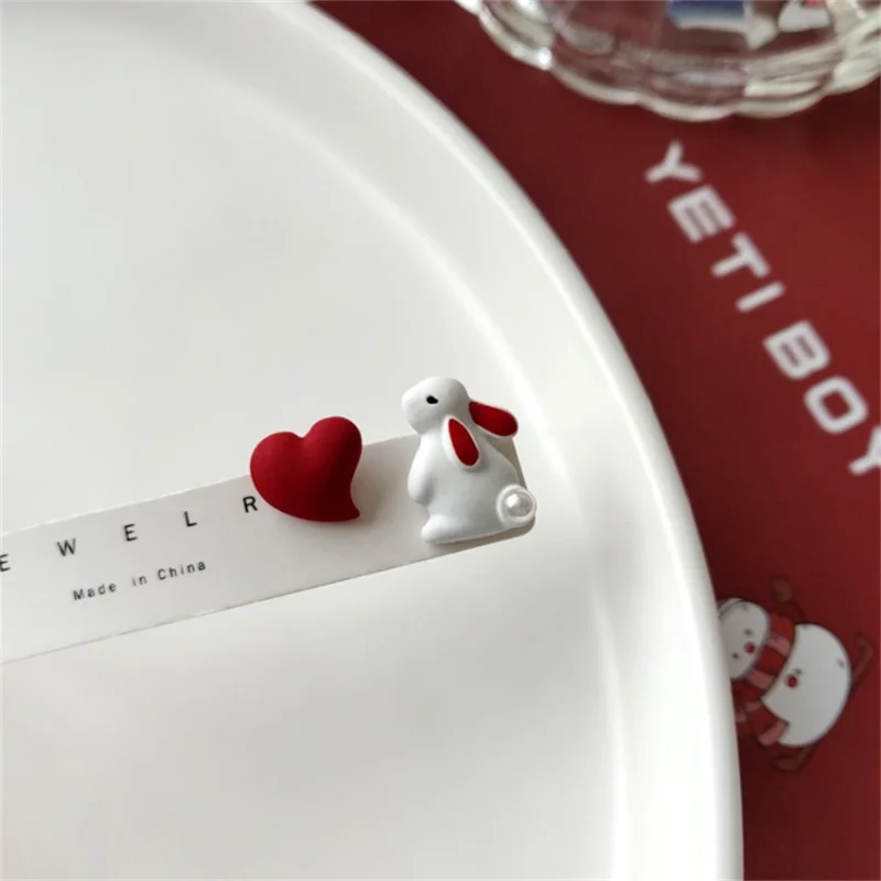 Fashion Temperament S925 Silver Needle Heart Rabbit Earrings for Women Creative Asymmetric Small Delicate Animal Jewelry Gifts