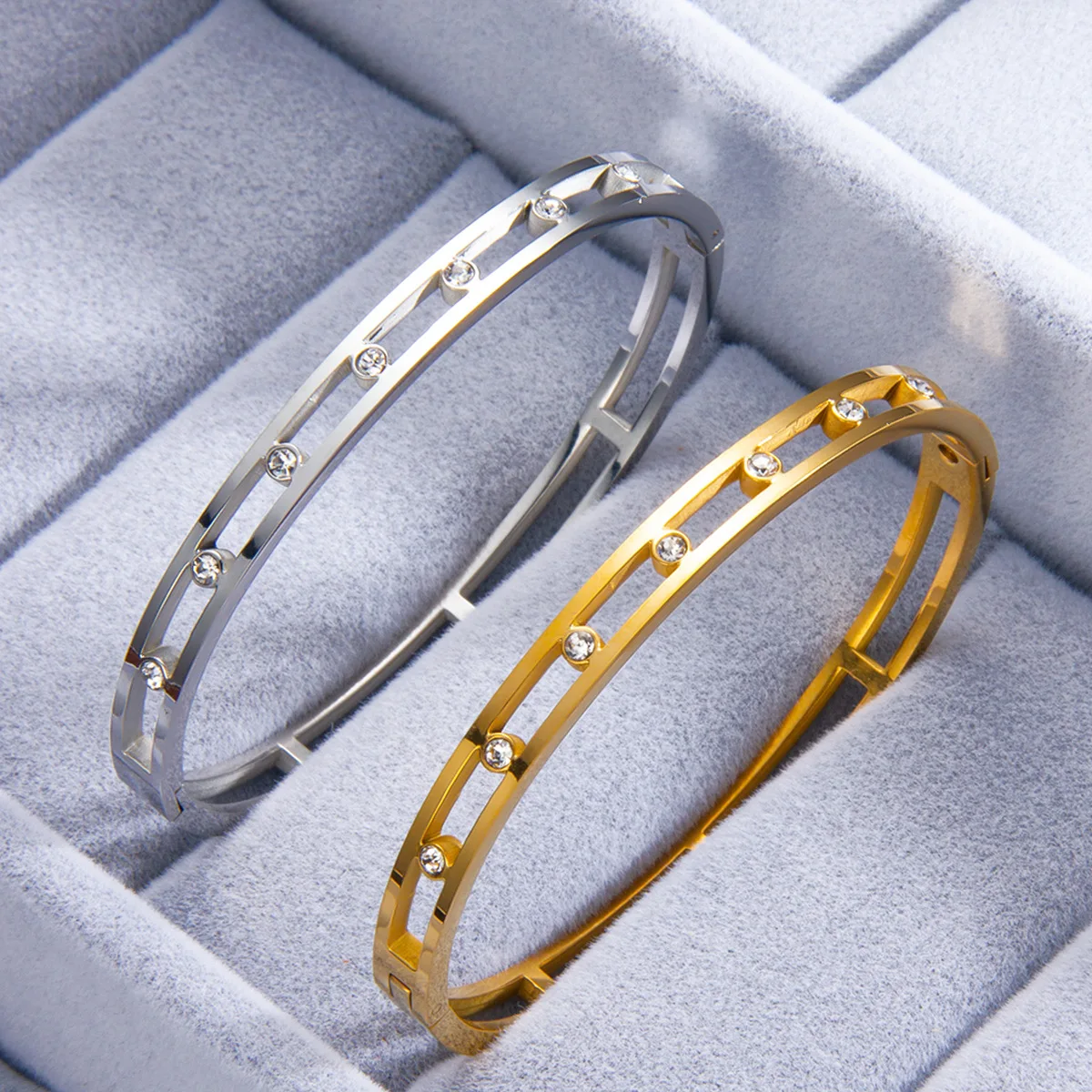 New High Quality 316l Stainless Steel Zircon Bracelet Hollowed Out Design Fashion Luxurious Women's Daily Exquisite Accessories