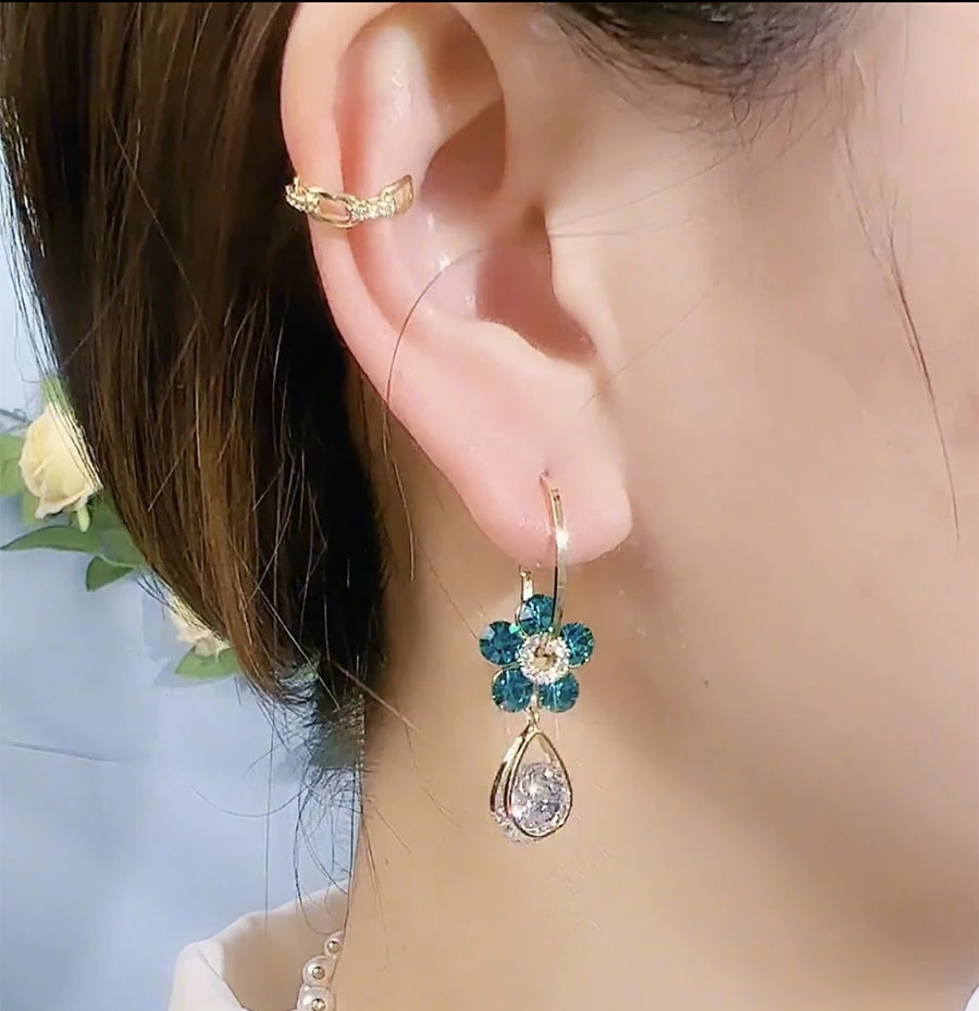 1 Pair Flower Pendant Earrings Elegant Ladies Fashion Earrings Accessories Temperament Elegant Crystal Pendant All-match image 3