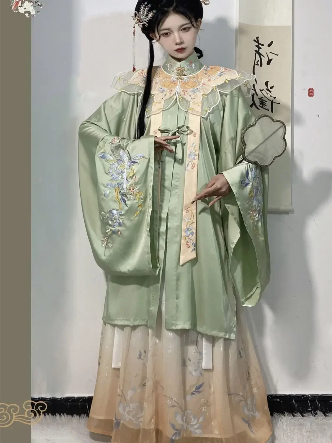 Hanfu Women's Ming Dynasty Cloud Shoulder Standing Neck Long Shirt Chinese Style Ancient Clothes