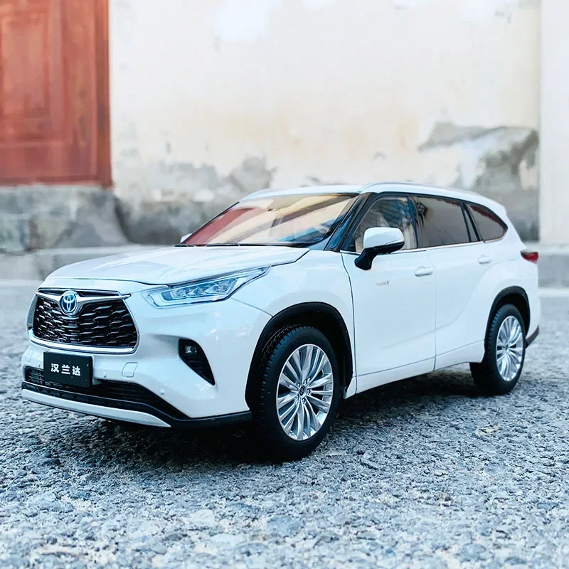 Highlander SUV 2022, Maßstab 1:18, neues Metalldruckguss-Automodell, Jungen-Geschenk-Sammlung, Display