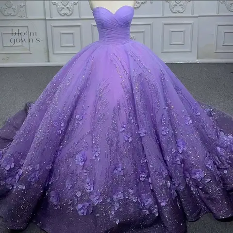 Lavendel glänzendes Tüll-Quinceanera-Kleid, Ballkleid, süßes 16-Kleid, Pailletten-Applikation, Blumen-Geburtstagsparty-Kleid, individuell anpassbar