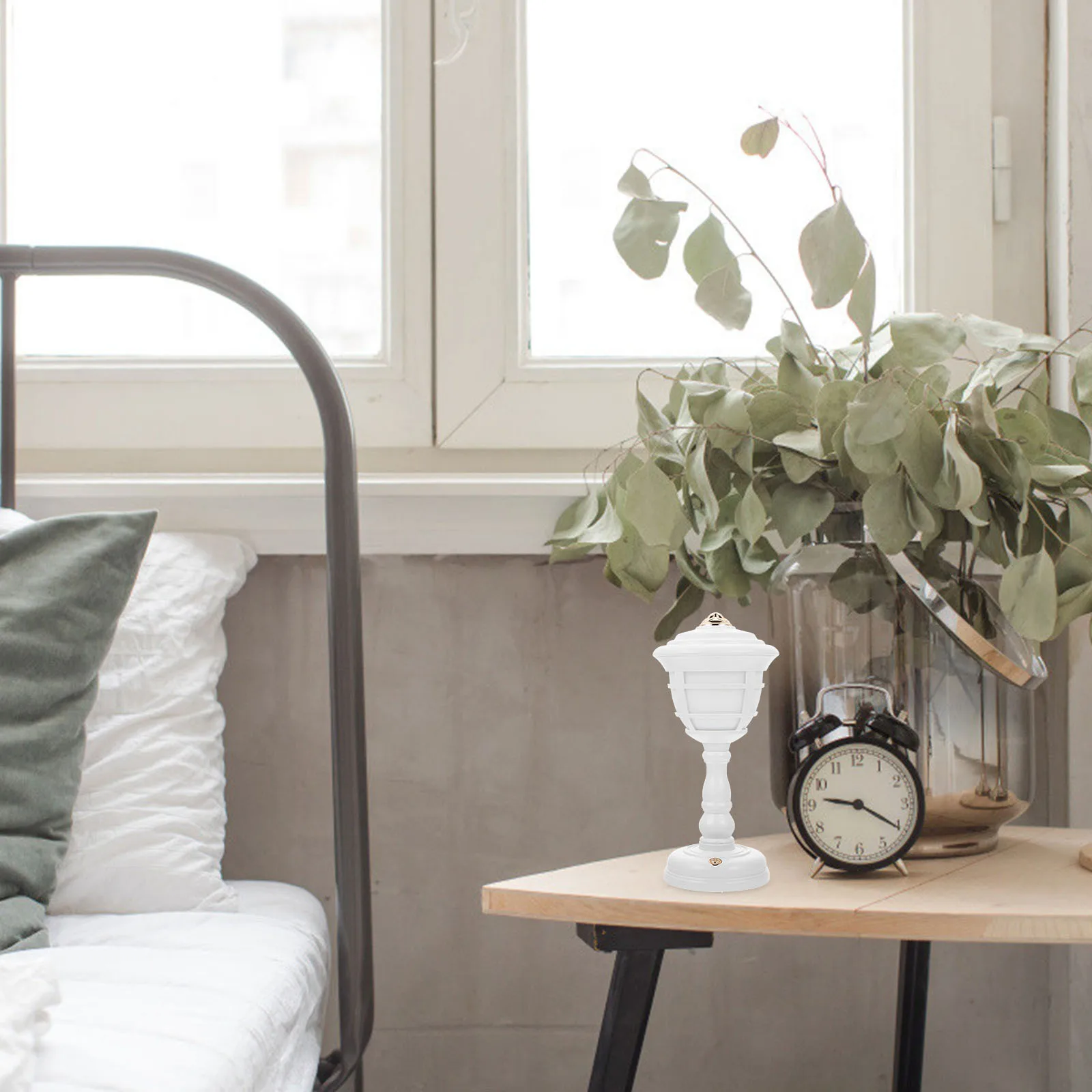 

1 Set Retro Palace Lamp Mini Desktop Night Light Usb Charging Vintage Style Decorative Tabletop Lamp For Bedroom Party Home