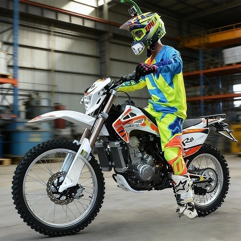 off-road motorcycle for forest trails, uphill mountain stunts, R8 drifting high-performance motorcycle