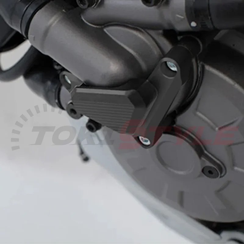 Water Pump Guard Protector For Ducati Multistrada Monster 1200 R S 821 950 Hypermotard Hyperstrada 939 Diavel Cromo Carbon