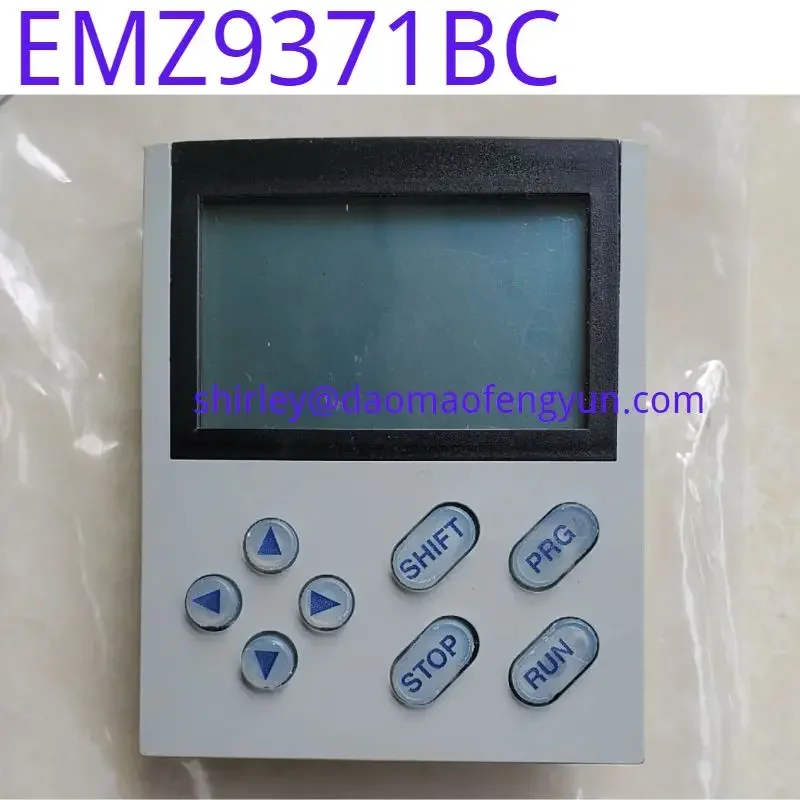 

Used EMZ9371BC is suitable for frequency converter panel 9300 series