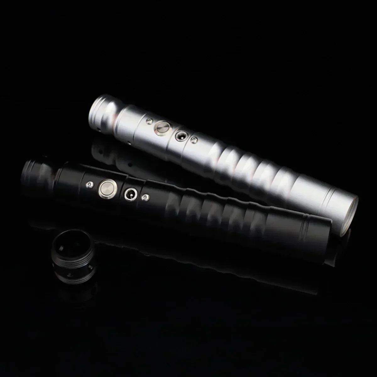 Sabre de metal comutável dois em um, som pesado de duelo, sabre de luz de dois gumes rgb, 7 cores, mudança de led, espada laser, brinquedo cosplay
