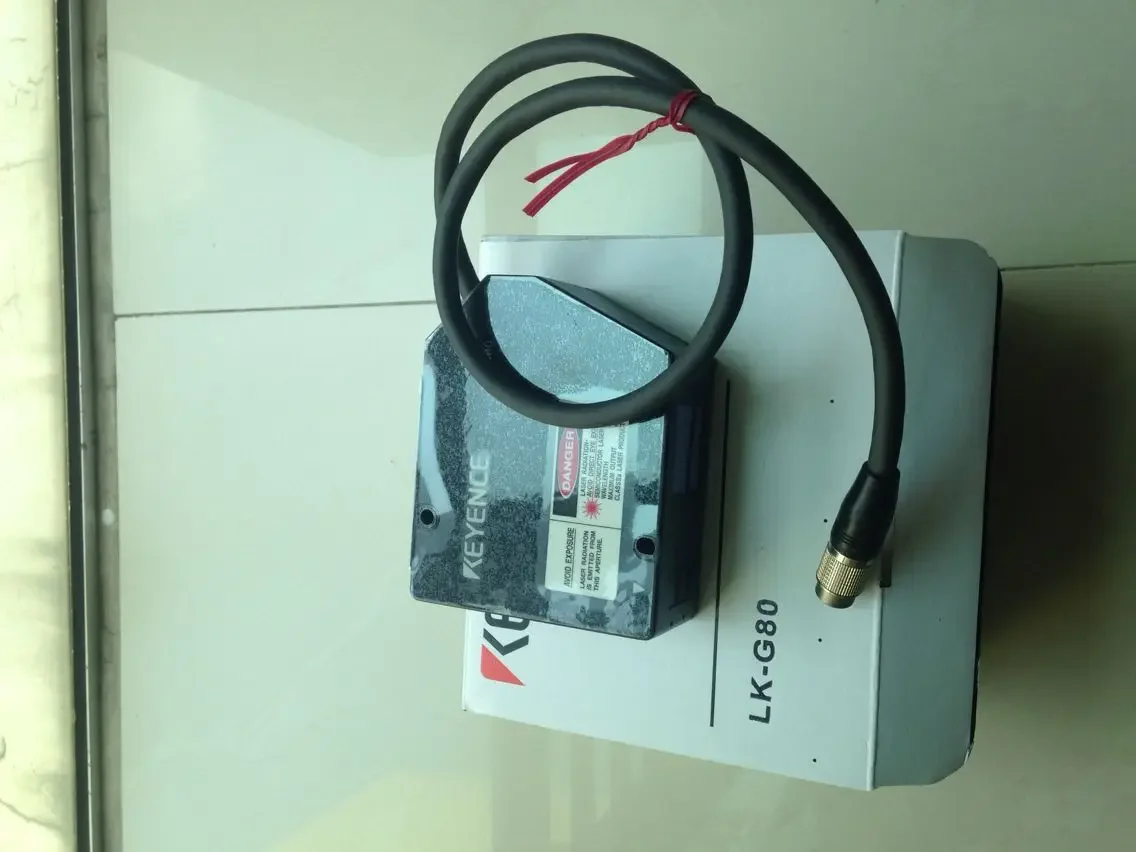 

Special offer Japan's new original KEYENCE sensor: LK-G80