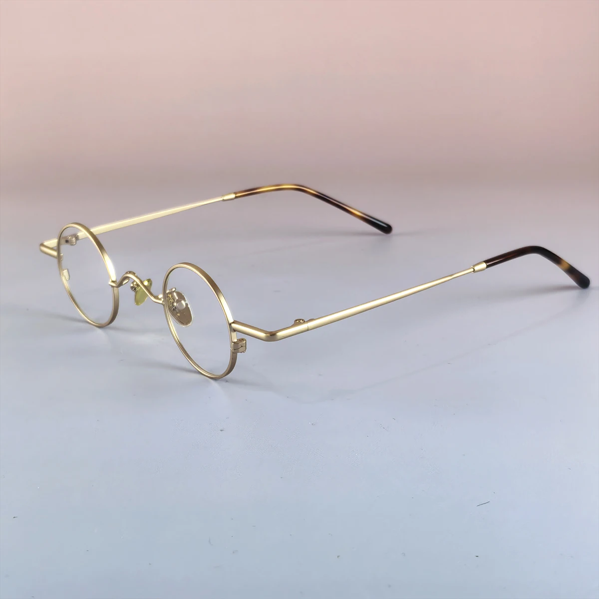 

Vintage Round 35mm Titanium Eyeglasses Japanese design Eyewear Lightweight Spectacles with Clear lenses