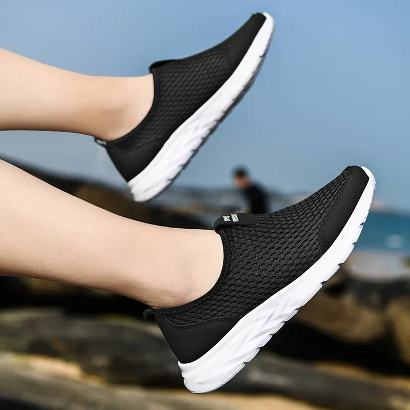 2024 New Running Shoes for Men Breathable Men\'s Sneakers Light Weight Fashion Summer Breathable Sneakers for Men Plus Size 39-46