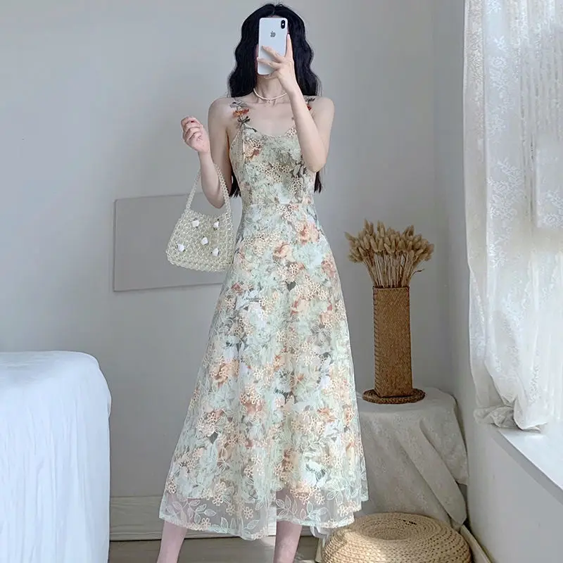 فستان بحمالات كلاسيكي فرنسي للنساء، تنورة طويلة بتصميم خرافي للغاية، تنورة طويلة بتصميم راقي