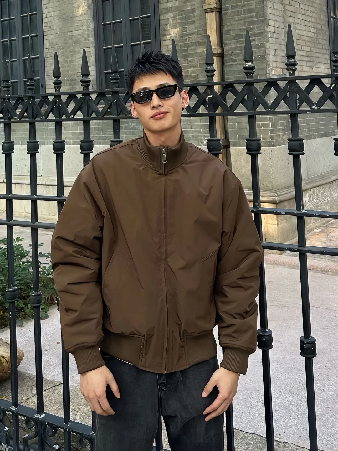 

Brown Short Pilot Jacket Men's Style American High Street Bomber Coat Loose Fit Windproof Zipper Closure Outdoor Casual Wear