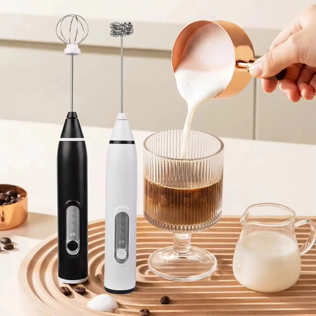 USB charging handheld milk mixer, electric coffee mixer, 3-speed egg beater, suitable for matcha cappuccino, portable mini mixer