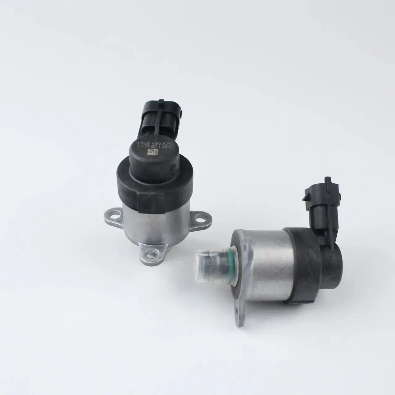 0928400625   La válvula de control de solenoide MeteRing de combustible 0 928 400 625 es para el sistema diésel Common Rail 51259027023 30731402    B2012